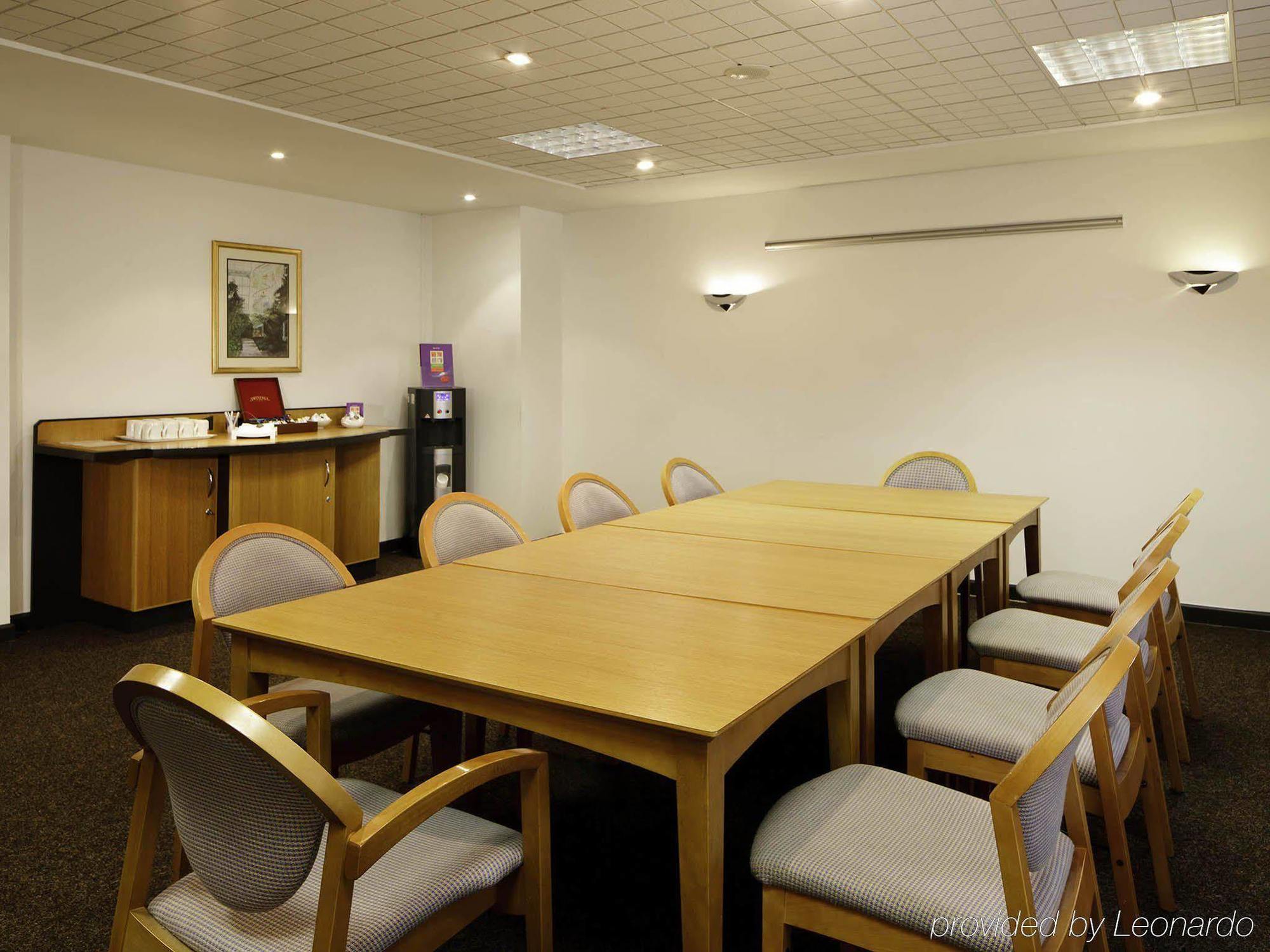 Ibis Lincoln Hotel North Hykeham Exterior photo